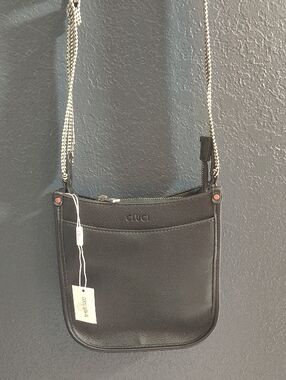 CLUCI Black  Crossbody Bag With Wide Strap.